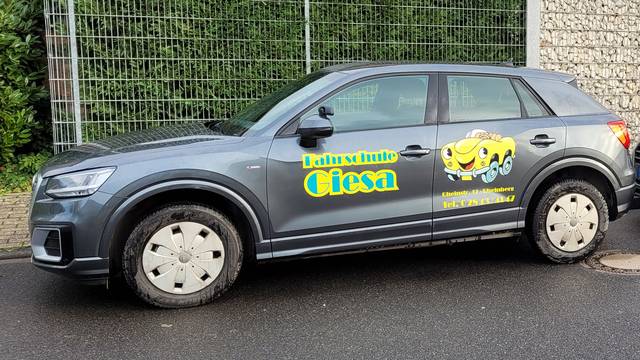 Fahrlehrer Markus Sadowski - zb. mit Audi Q2 Fahrlehrer Markus Sadowski - zb. mit Audi Q2